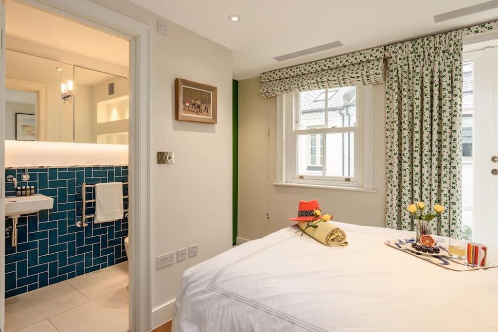 Stunning Notting Hill 3 Bed With Air Con Ferienhaus